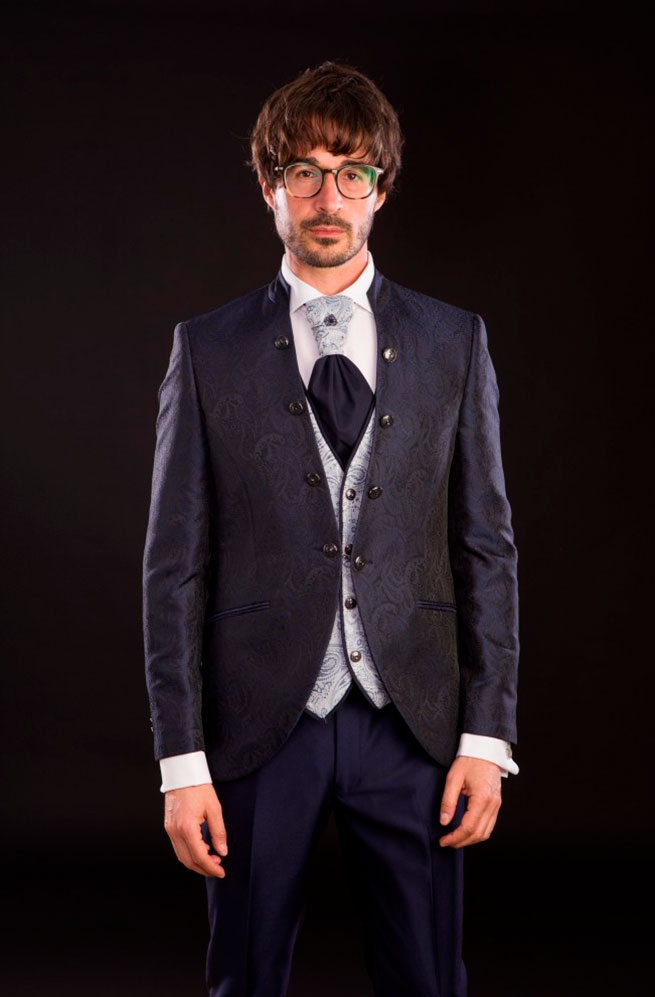Colección exclusiva trajes cuello mao Lord Ton Palma Mallorca