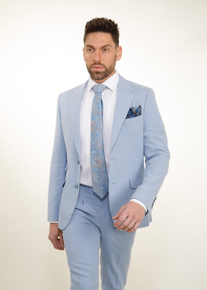 Traje azul claro moderno para padrino Palma - Lord Ton estilo actual