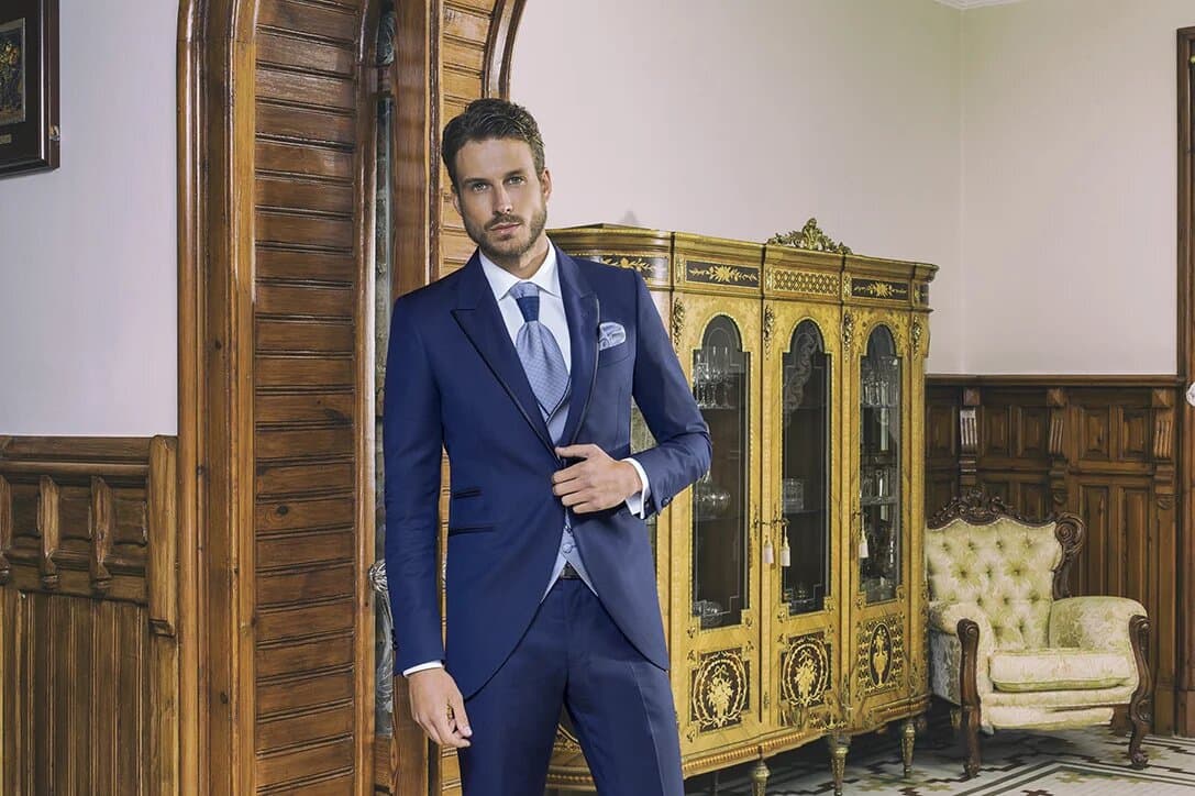 Trajes azules de novio - Tendencias 2025 en Lord Ton Mallorca